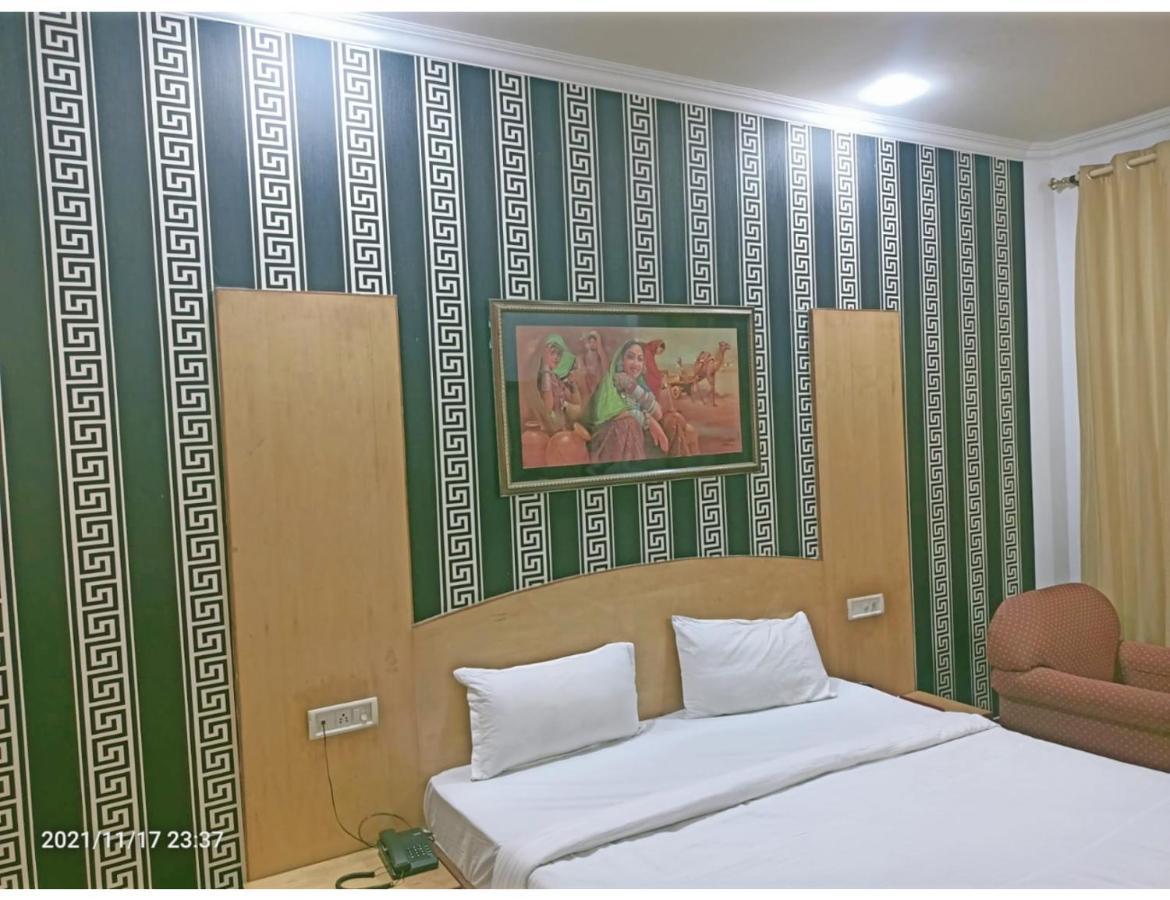 Hotel Kishore International, אמריצר מראה חיצוני תמונה